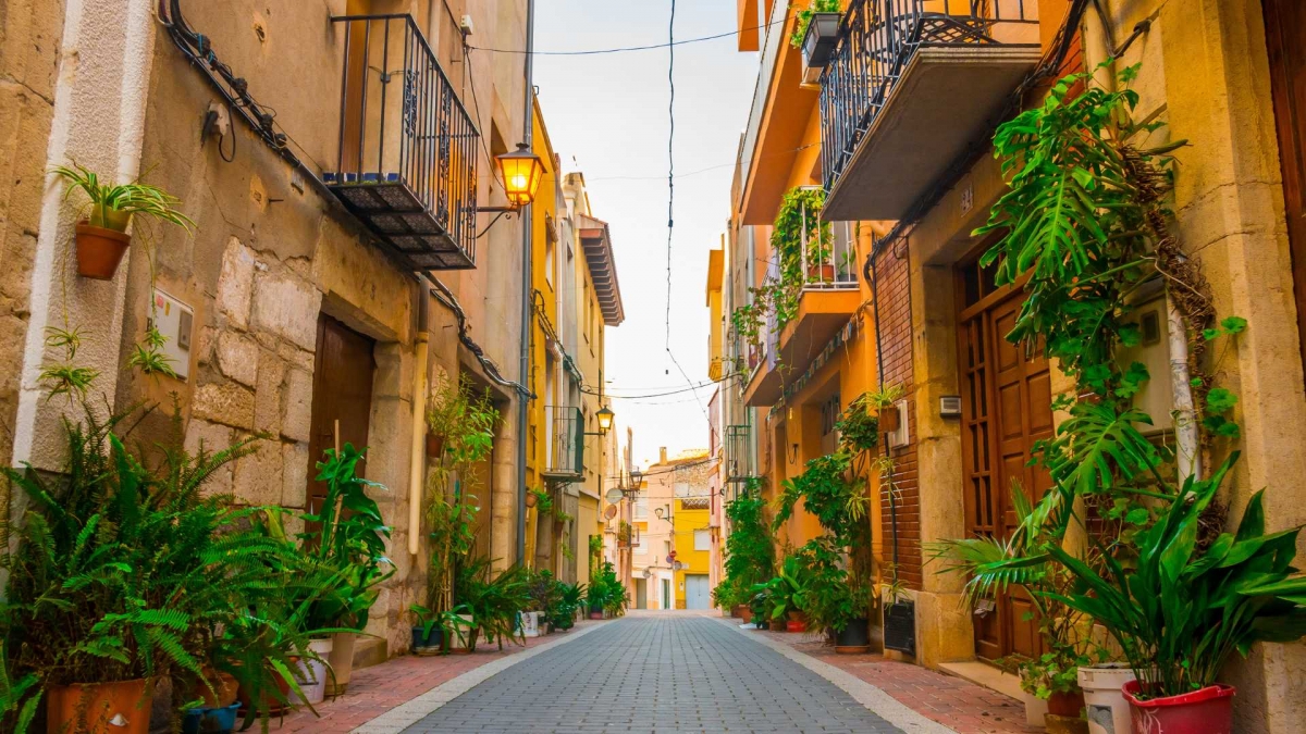 Càlig avala un plan con 94 nuevas viviendas y reserva suelo para un colegio: prevé duplicar sus habitantes a largo plazo