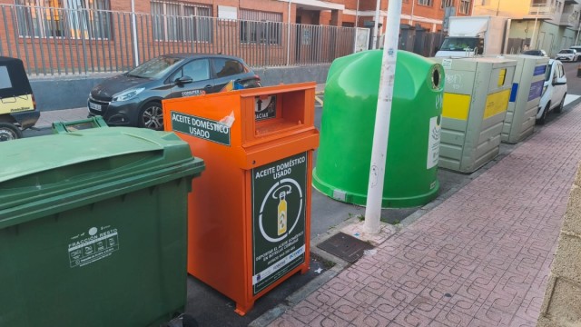 Oropesa implementa un nuevo servicio de recogida de aceite doméstico usado con contenedores específicos