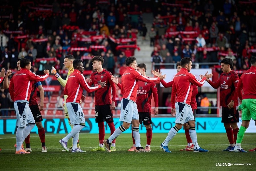 Cedidos Valencia CF: Iker Córdoba reaparece con el Mirandés tras quedarse fuera por decisión técnica