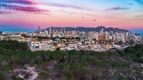 La reserva de última hora eleva la ocupación hotelera al 86% en la Semana Santa de Benidorm