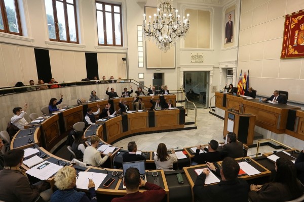 El PSPV ofrecerá que sus alcaldes declaren en la comisión de los bonos comercio de la Diputación de Alicante 