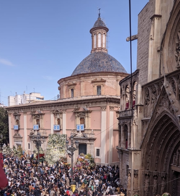 La UPV desarrolla un modelo pionero para gestionar el turismo en el entorno urbano de la Catedral de València 