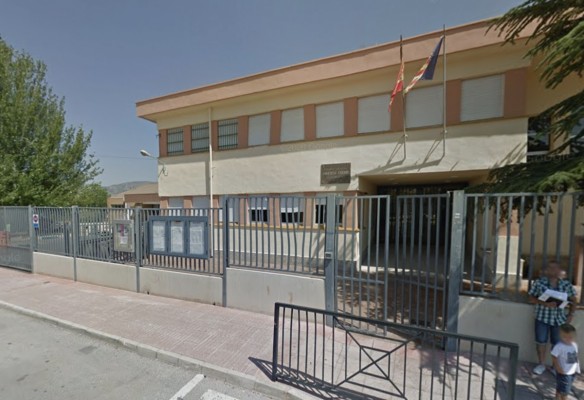 El Consejo Escolar de Monóvar respalda al CEIP Escriptor Canyís ante la paralización del Plan Edificant