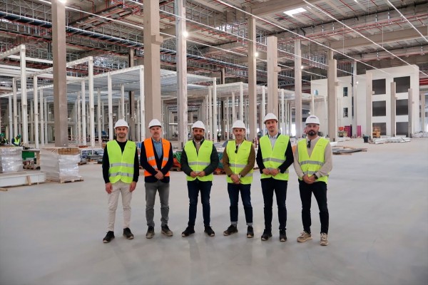 El equipo de gobierno municipal visita las obras del futuro centro logístico de Tempe en Parc Sagunt