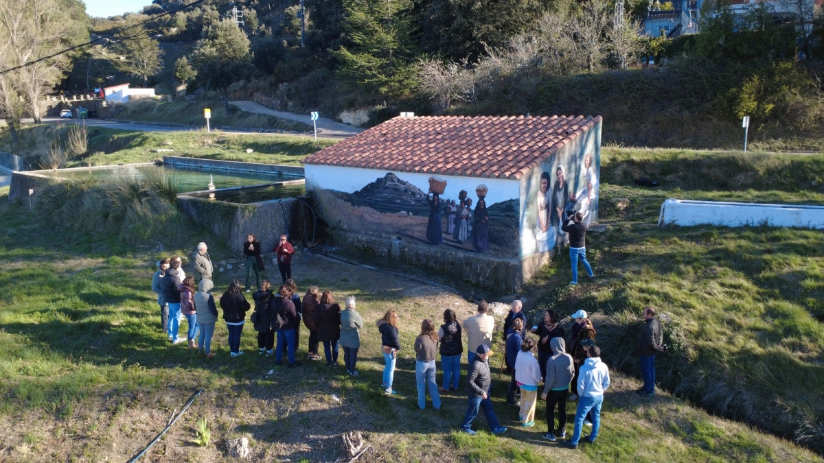 Les dones que no apareixen als arxius: murals i memòria per reconstruir el món rural a Castelló