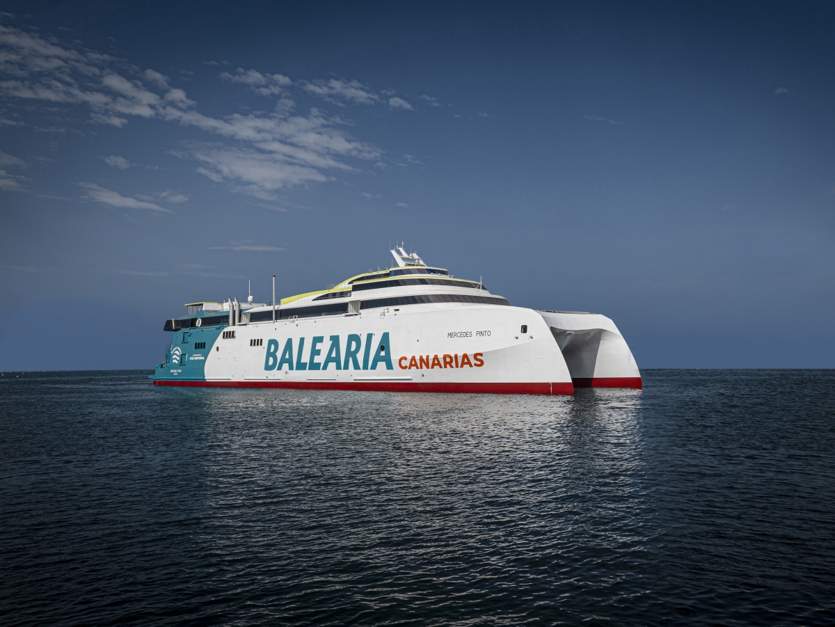 Baleària moviliza 45 millones para relanzar los buques de Armas Trasmediterránea y reforzar su implantación en Canarias