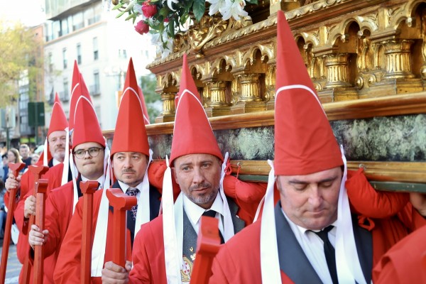 Murcia es 'colorá': miles de personas vibran con el miércoles donde la sangre cruza el río