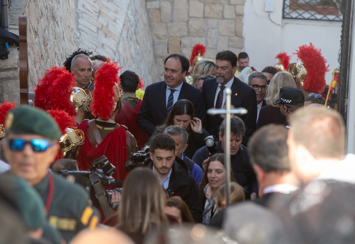 Pérez Llorca y Barcala, momentos antes de la procesión.