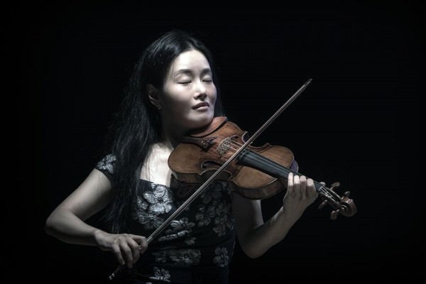 El Palau de la Música invita a la violinista sudcoreana Bomsori para proyectar 'Bacewicz x Bomsori' 