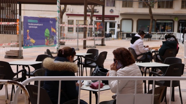 Onda encara la recta final del refugio climático de la plaza España y habilita de nuevo las terrazas