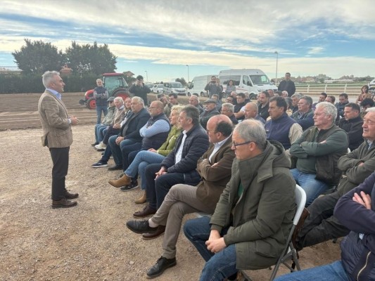Agricultura moviliza 2 millones en ayudas para asegurar la rentabilidad de los agricultores de la huerta
