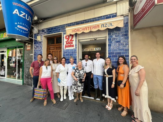 Alicante reconoce a la impulsora de la Horchatería Azul: el centro de formación llevará el nombre de Alejandrina Candela 