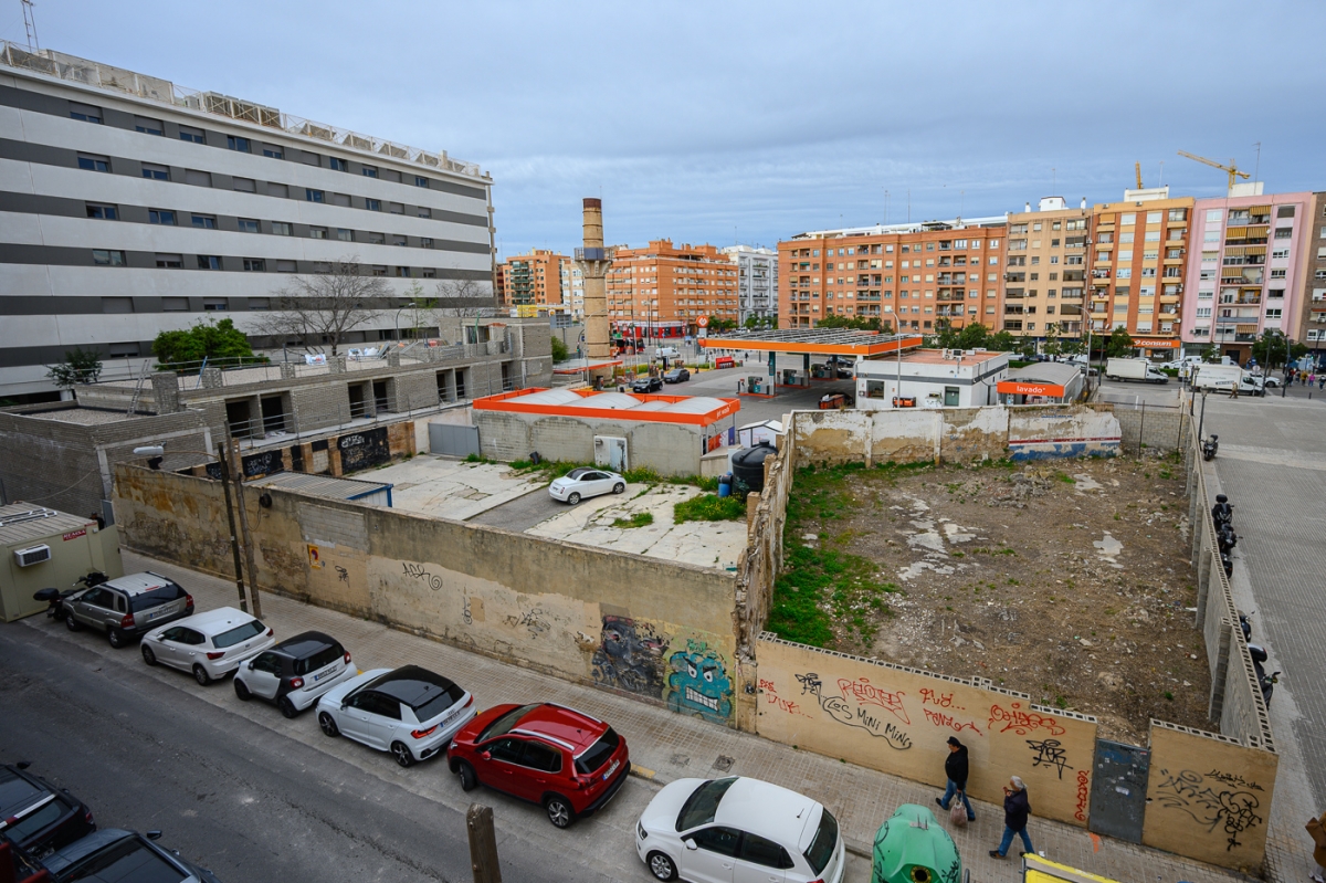 Las parcelas donde el PEC contempla el aparcamiento el altura.