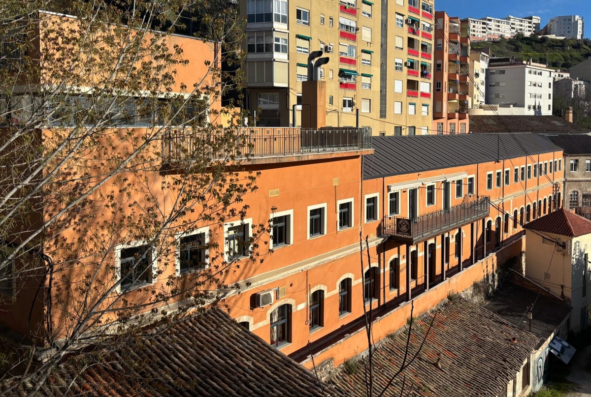 Las filaes Vascos y Navarros tienen su sede en la antigua fábrica textil de Tomás Moltó. - Las filaes Vascos y Navarros tienen su sede en la antigua fábrica textil de Tomás Moltó.
