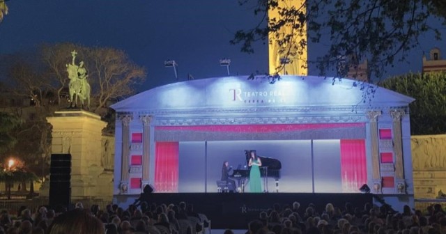 La Carroza del Real vuelve a Murcia este domingo con un concierto lírico en la Plaza Cardenal Belluga