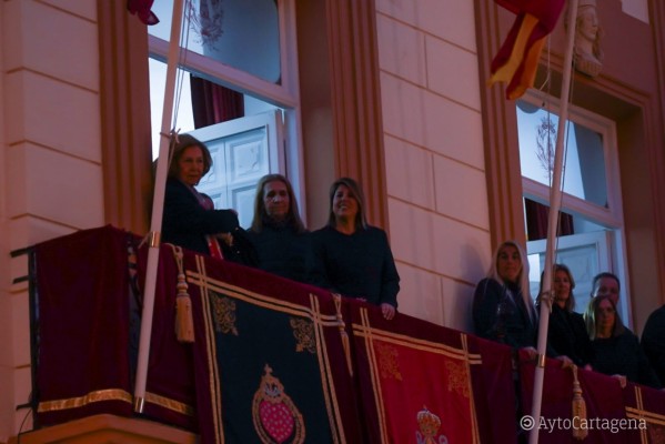 La reina Sofía y sus hijas, las infantas Elena y Cristina, invitadas de honor en la procesión del Silencio de Cartagena