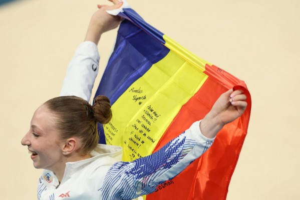 El primer ministro de Rumanía boicoteará la Ceremonia de Clausura tras el bronce despojado a una gimnasta
