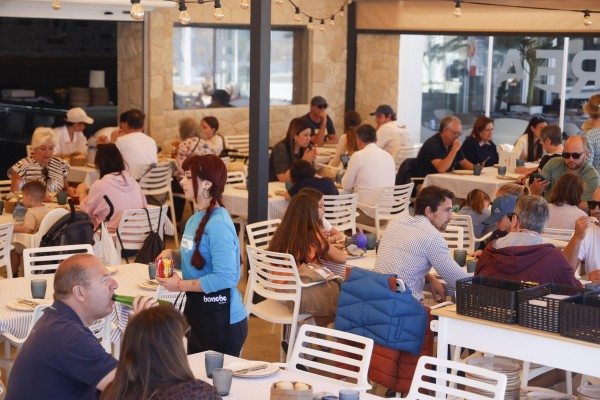 El empleo turístico roza el récord en mayo con más de 3 millones de afiliados, casi un 3% más