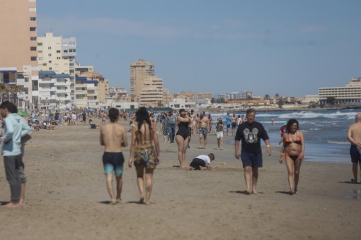 Un verano de récord: la Región de Murcia espera rozar el lleno técnico en los hoteles de La Manga y el Mar Menor