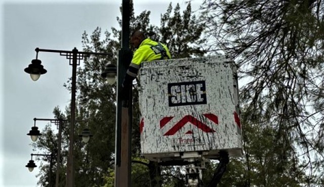 Alcoy prevé ahorrar un 31% en el alumbrado público al bajar el precio de la luz e instalar leds