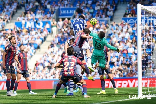 Un Levante UD superado cae con claridad ante la Real Sociedad