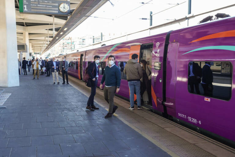 Renfe pedirá compensaciones económicas a Talgo por las 