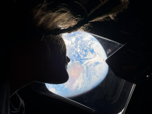 La tripulación de Artemis II bate el récord de mayor distancia recorrida desde la Tierra en el espacio
