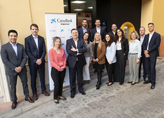 CaixaBank inaugura un nuevo Centro de Empresas en  Alzira 