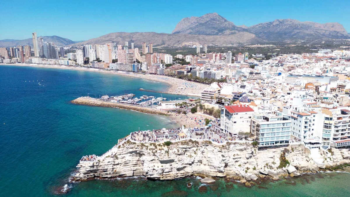 El Ayuntamiento de Benidorm lanza un proyecto para medir el impacto ambiental de los hoteles