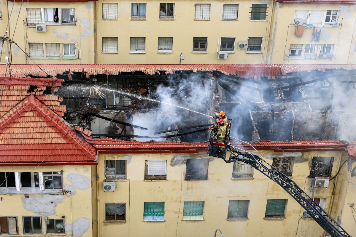 Las viviendas quemadas en el barrio de Miguel Hernández de Alicante: del realojo a la recuperación
