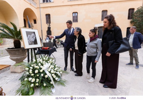 Gandia se despide de Josep Piera