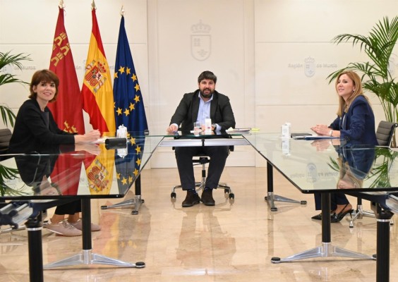 Relevo generacional y dificultades de inserción: la Comunidad prepara su estrategia de empleo para los próximos cuatro años