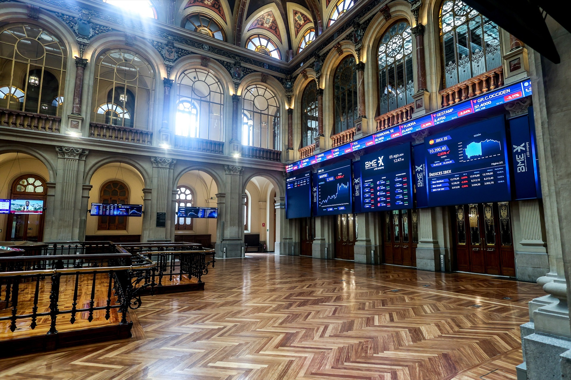El Ibex 35 cierra un 'lunes negro' con una caída del 2,34%, la mayor desde marzo de 2023