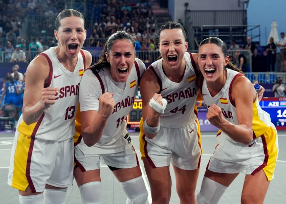 Vega Gimeno y Sandra Ygueravide pelearán por el oro en baloncesto 3x3