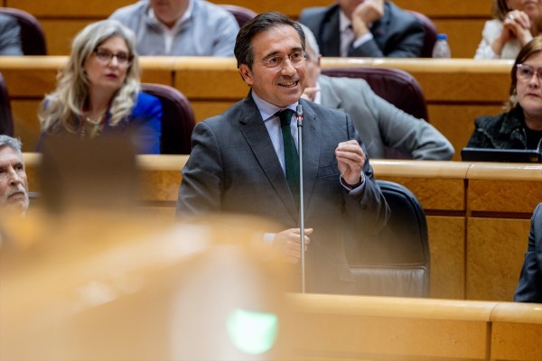 España reabre su embajada en Irán para apoyar 