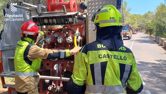 Culla, Les Useres y Serra d'en Garceran: bomberos trabajan en cuatro incendios por rayos en Castellón
