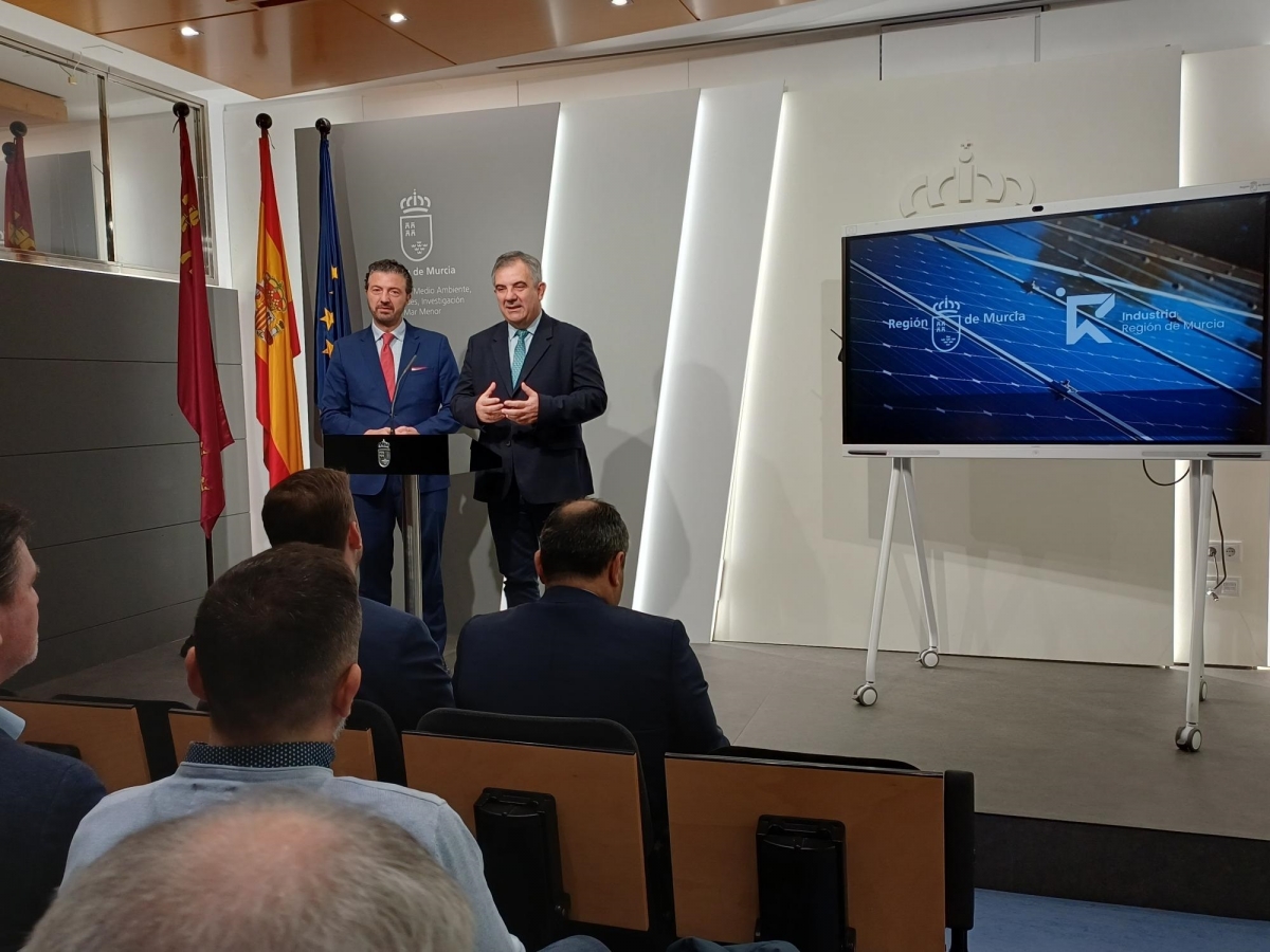 El Gobierno regional riega de millones al sector empresarial para impulsar la eficiencia energética 