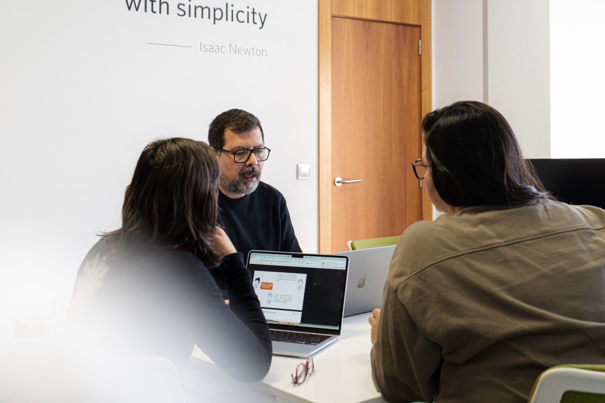 La consultora alicantina Small inicia su implantación en Estados Unidos