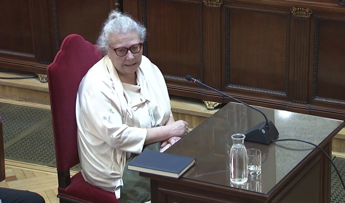 La empresaria Carmen Pano durante su declaración como testigo en el juicio de las mascarillas en el Tribunal Supremo, a 9 de abril de 2026, en Madrid (España). - La empresaria Carmen Pano durante su declaración como testigo en el juicio de las mascarillas en el Tribunal Supremo, a 9 de abril de 2026, en Madrid (España).