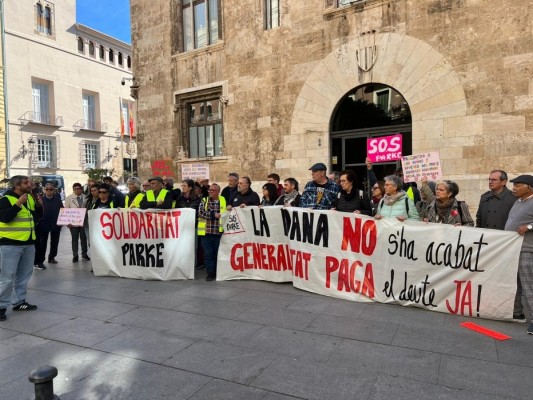 El síndic abre dos investigaciones ante las quejas del Kolectivo Jóvenes Parke a Servicios Sociales y Alfafar