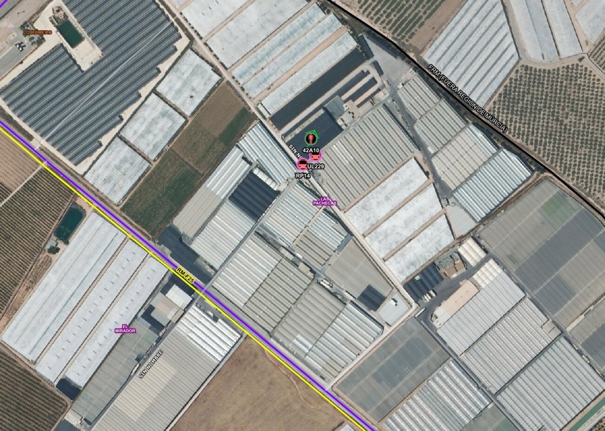 Arde un almacén en San Pedro del Pinatar