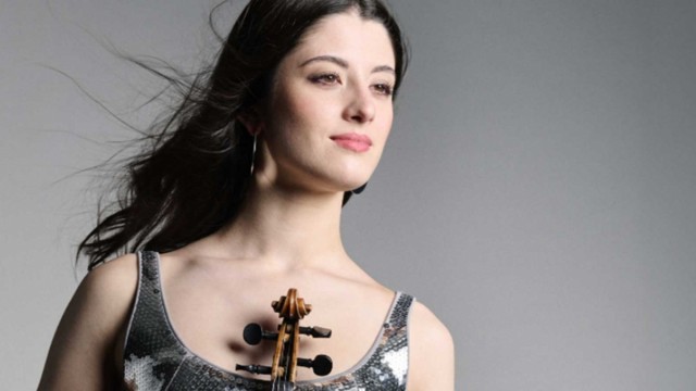 María Dueñas llega el lunes al Teatro Principal con la Sociedad de Conciertos de Alicante