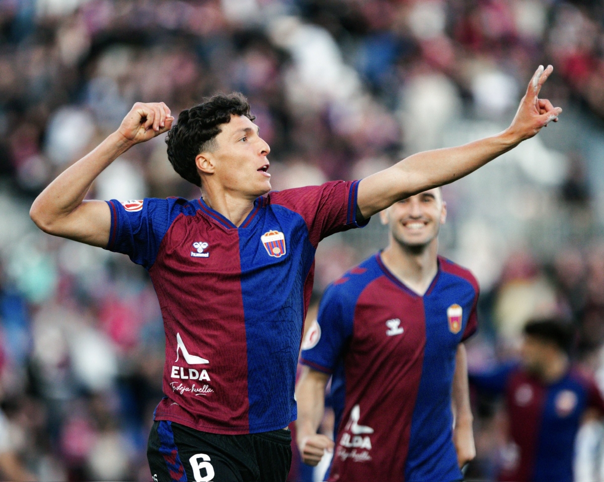 Del 'déjà vu' al ascenso directo: el CD Eldense ya lidera, pero no quiere repetir el desenlace de la fase regular de la 2022/23