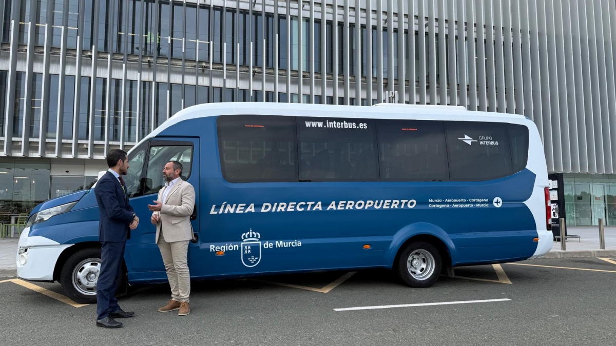 Amplían la conexión de Murcia y Cartagena con el aeropuerto de Corvera con autobuses diarios y tarifas asequibles