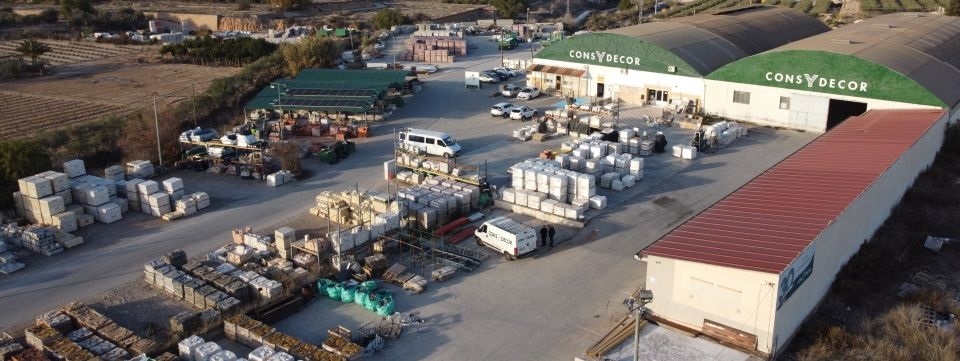 La aspense Consydecor se asocia a Grupo Ibricks para ampliar el suministro de materiales de construcción