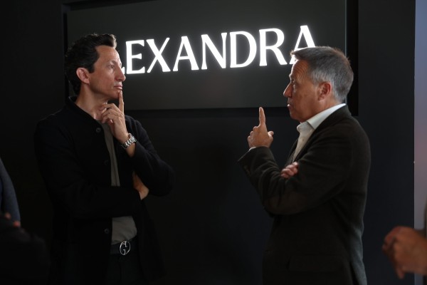 El Ayuntamiento de Burriana visita Colección Alexandra, firma internacional de diseño de mobiliario de lujo