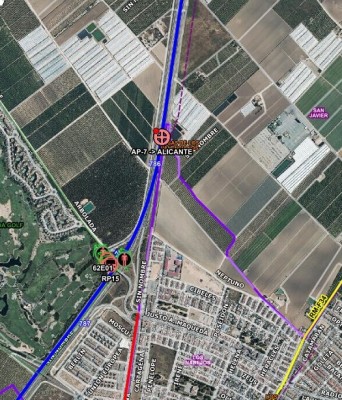 Retenciones en la autopista AP-7 al paso por Los Alcázares por un incendio de matorrales