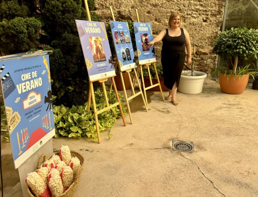 Orihuela solo tendrá cine de verano en agosto al no llegar a tiempo de adjudicar el contrato para julio