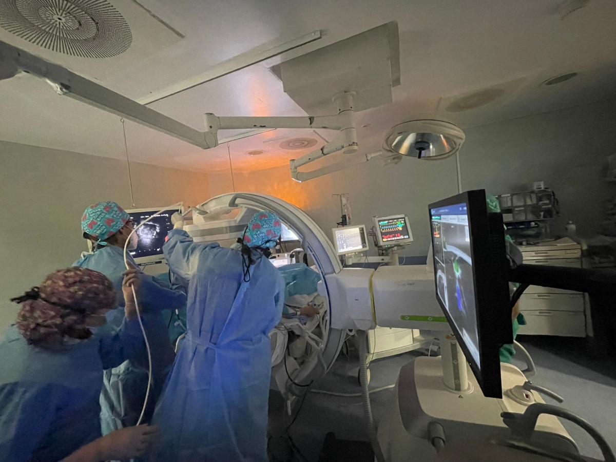 El Clínico incorpora una técnica guiada por navegación electromagnética que mejora el diagnóstico de lesiones pulmonares