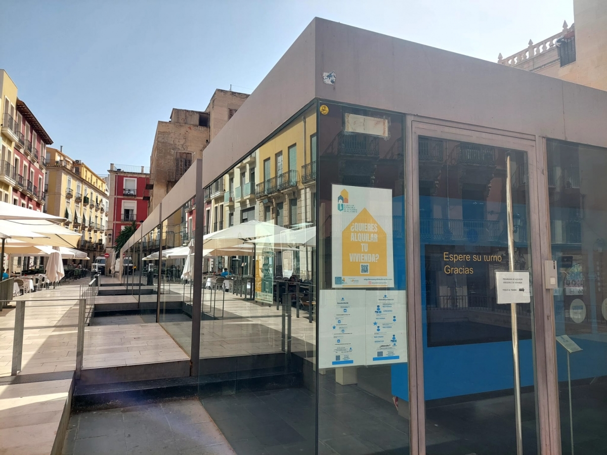 Alicante gestiona 539 viviendas privadas de alquiler asequible poniendo en uso pisos desocupados